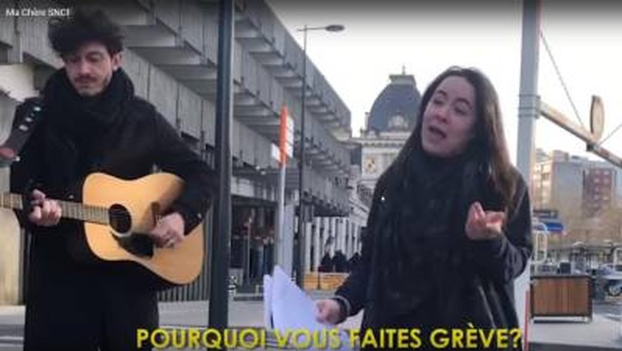 Insolite : une Américaine coincée à Toulouse compose une chanson sur la grève à la SNCF