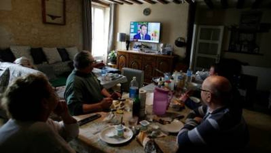 6,4 millions de téléspectateurs pour Macron au 13H de TF1