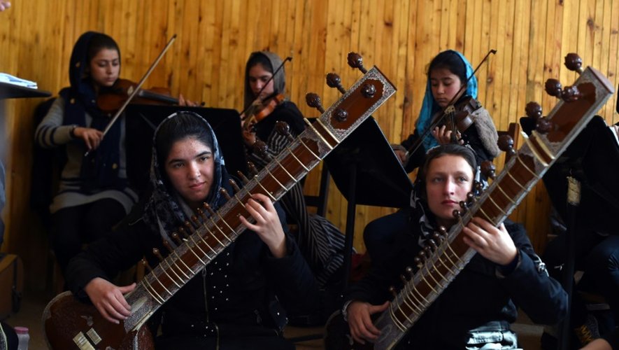 Les musiciennes de "Zohra", le premier  orchestre 100% féminin d'Afghanistan, le 8 janvier 2017 en répétition à l'Institut national de musique à Kaboul