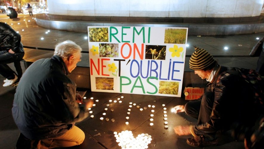 Place de la République à Paris, le 12 novembre 2014 hommage à Rémi Fraisse, l'écologiste de 21 ans mort le 26 octobre 2014 sur le site d'un barrage contesté, à Sivens (Midi-Pyrénées)