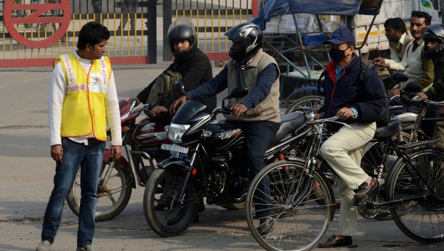 Des deux-roues le 1er janvier 2016 à New Delhi où la circulation alternée entre en vigueur