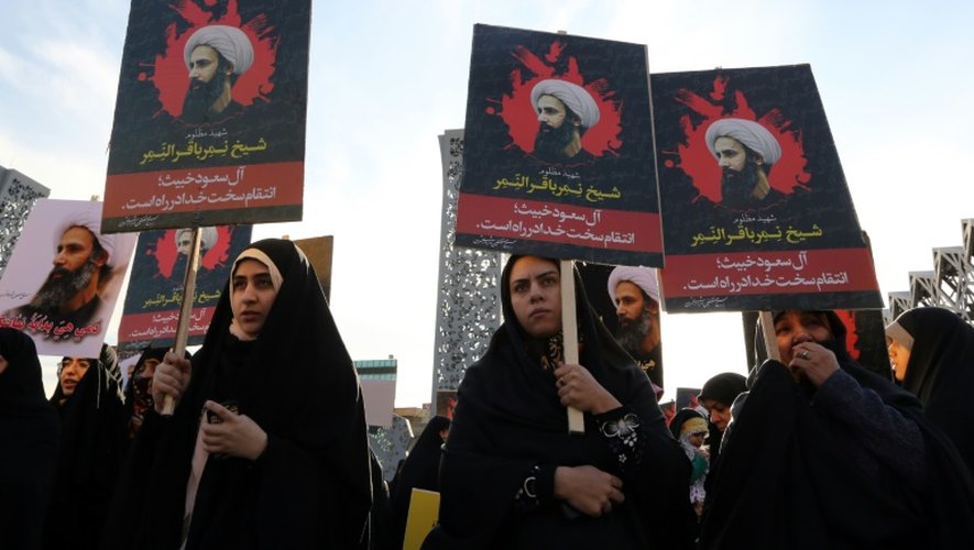 Manifestation de femmes iraniennes, le 4 janvier 2016 à Téhéran après l'exécution par l'Arabie Saoudite d'un dignitaire chiite
