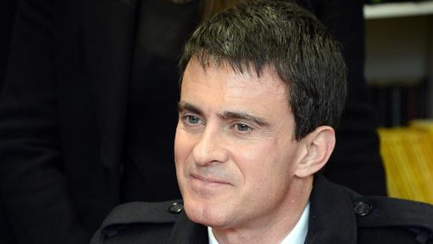 Le premier ministre Manuel Valls le 31 décembre 2014 à Montrouge