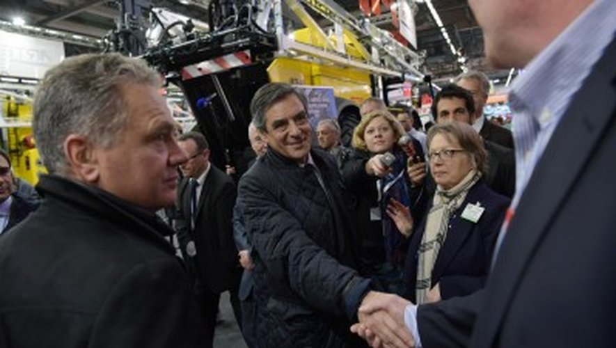 Politique : François Fillon annule sa visite au Salon de l’agriculture et s’exprimera à midi
