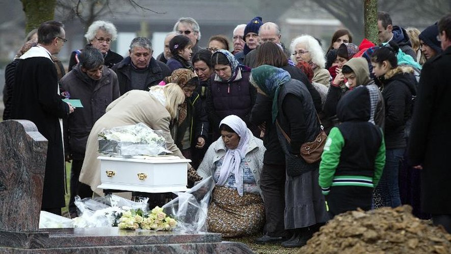 Funérailles de Maria Francesca au cimetière de Wissous, à sept kilomètres de Champlan (Essone), le 5 janvier 2015