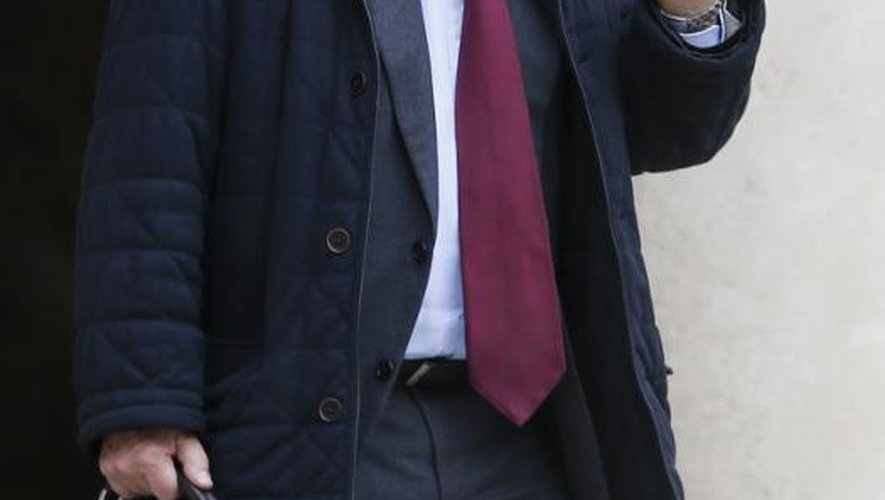 Jean-Louis Nadal à la sortie de l'Elysée après la remise d'un rapport  sur "l'exemplarité des responsables publics" le 7 janvier 2015 à Paris