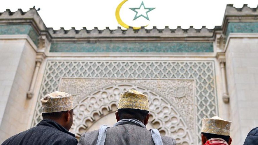Les fidèles de l'islam s'attendent à des lendemains difficiles après l'attentat mené contre Charlie Hebdo, alors que l'islamophobie enfle dans une France où vit la première minorité musulmane d'Europe