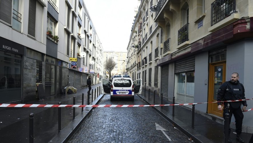 Le quartier de la Goutte d'Or bouclée par les forces de l'or le 7 janvier 2016 à Paris