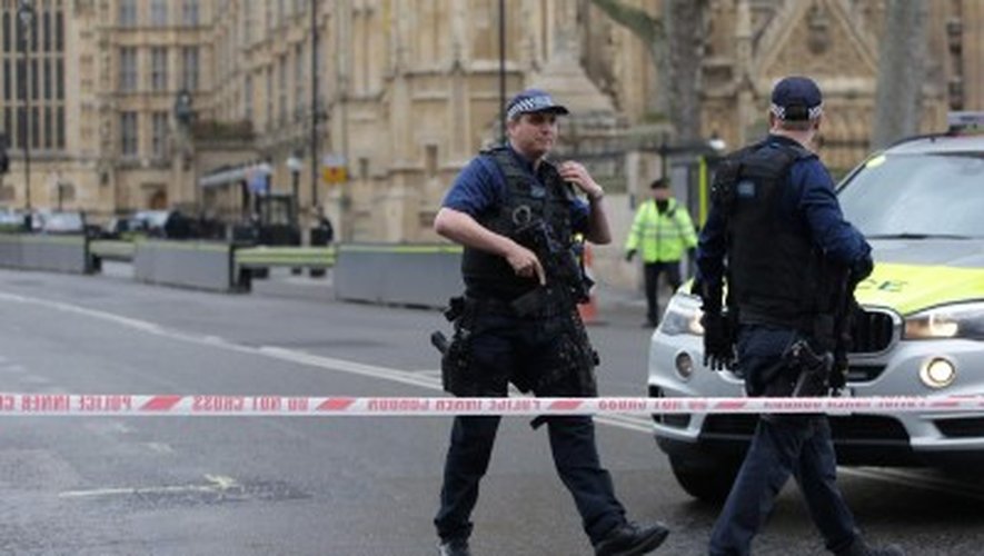 Londres : coups de feu aux abords du Parlement, plusieurs blessés... Suivez la situation en direct