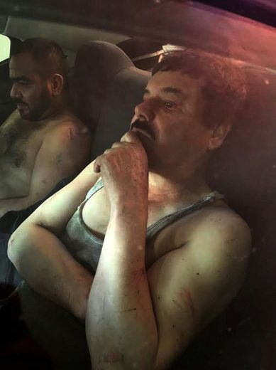 Photo diffusée par le site mexicain "Plaza de armas" de Joaquin "El Chapo" Guzman, après son arrestation le 8 janvier 2016 à Los Mochis, dans l'Etat de Sinaloa