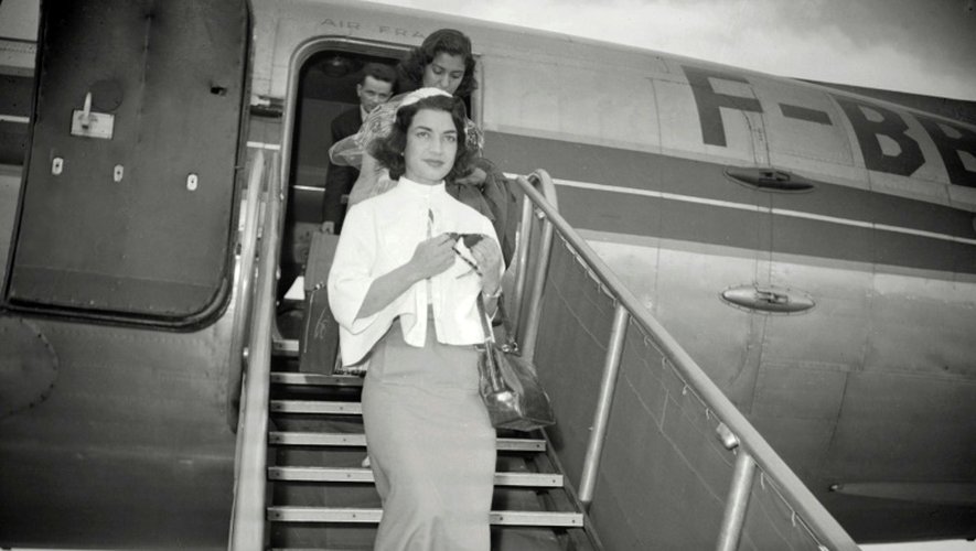 La soeur jumelle de l'ancien Chah d'Iran, la princesse Ashraf Pahlavi, dans les années 1950 lors de son arrivée en France