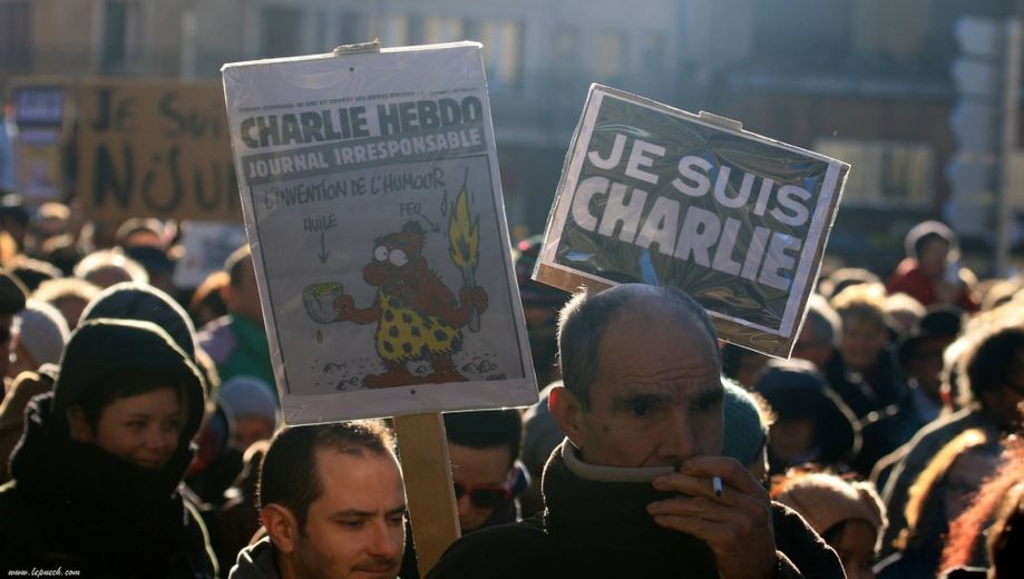 DIRECT. "Je suis Charlie" : plus de 25 000 Aveyronnais dans la rue