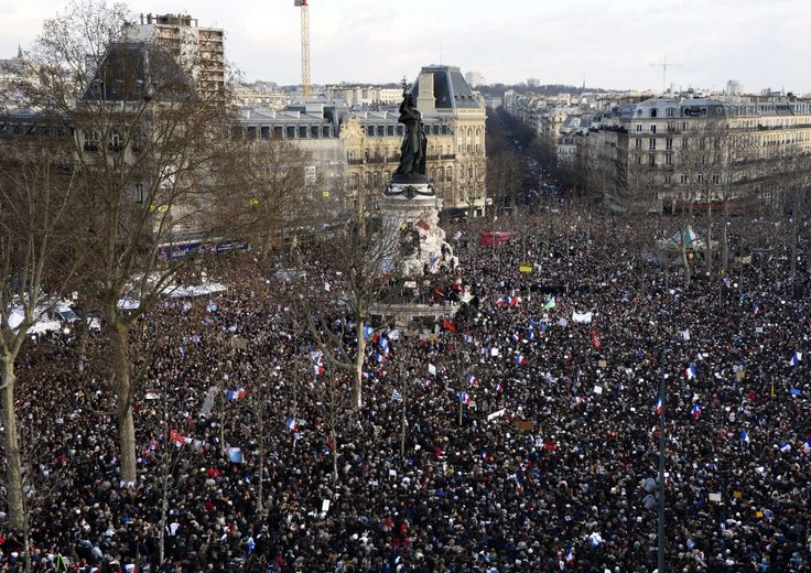 DIRECT. "Je suis Charlie" : plus de 25 000 Aveyronnais dans la rue