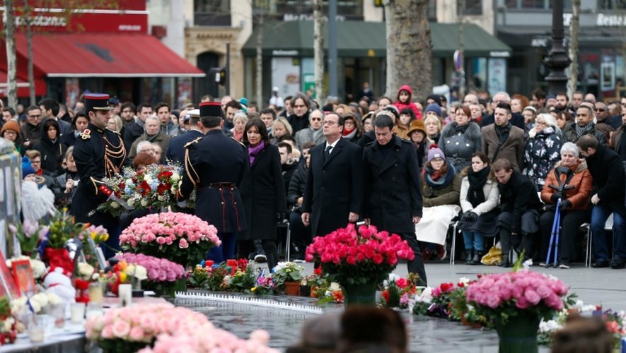 Cérémonie d'hommages Place de la République à Paris, le 10 janvier 2016