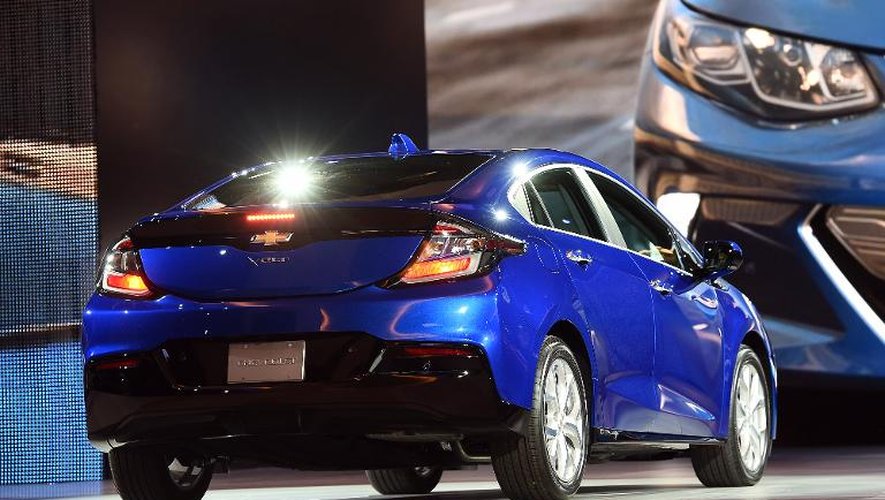 Chevrolet dévoile sa nouvelle voiture électrique, la "Volt" au salon de l'automobile de Detroit, le 12 janvier 2015