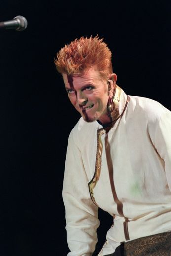 Le musicien de rock légendaire David Bowie est mort d'un cancer