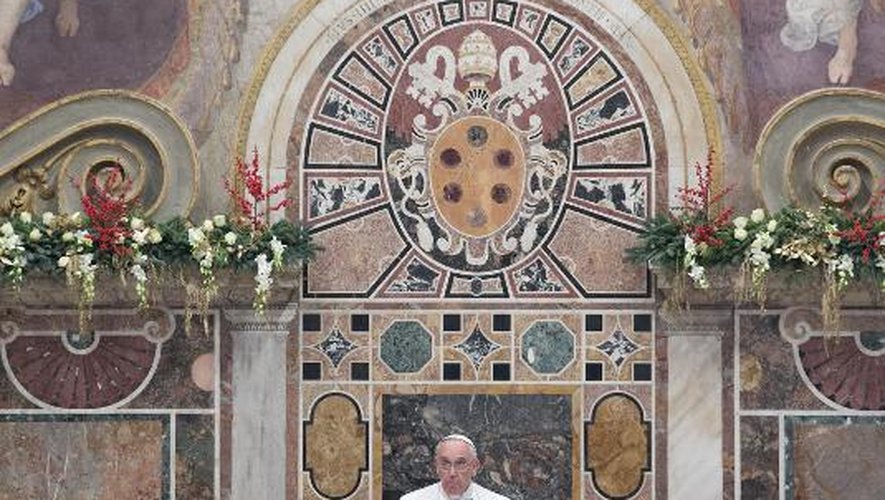 Le pape François​ s'adresse aux ambassadeurs au Vatican, le 12 janvier 2015