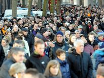 VIDÉO. Rodez : 17 000 Charlie défilent... en 5 minutes chrono !