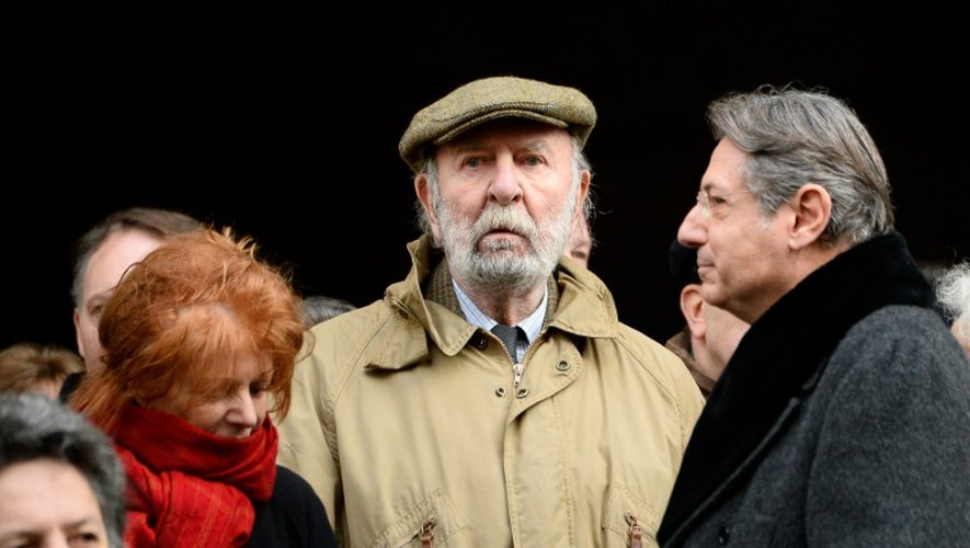 L'acteur Jean-Pierre Marielle à l'issue des obsèques de Michel Galabru célébrées à l'église Saint-Roch le 12 janvier 2016 à Paris