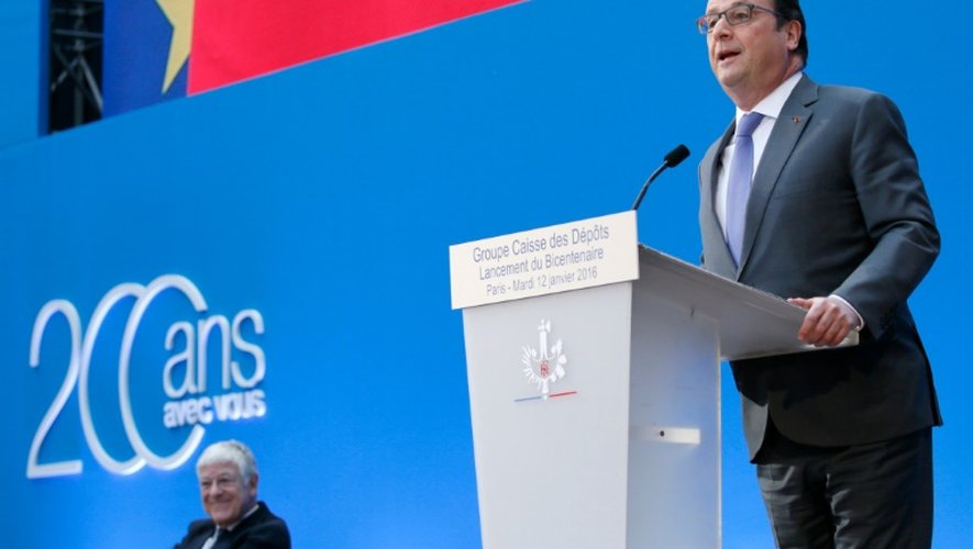 Francois Hollande fait un discours à l'occasion du bicentenaire de la Caisse des Dépôts le 12 janvier 2016 à Paris