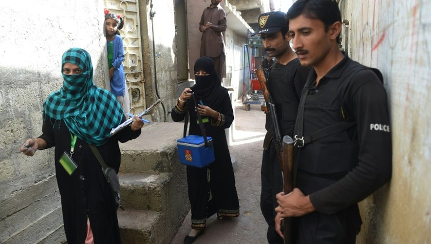 Des soignantes lors d'une campagne de vaccination contre la polio le 12 janvier 2013 à Karachi