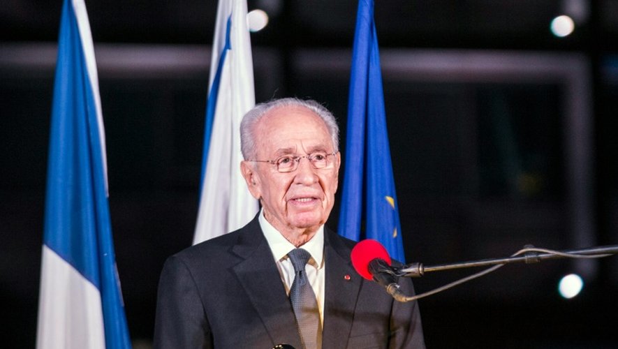 L'ancien président israélien Shimon Peres, le 14 novembre 2015 à Tel-Aviv