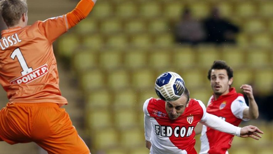 L'attaquant bulgare de Monaco Dimitar Berbatov inscrit un but contre Guingamp en Coupe de la Ligue, le 14 janvier 2015 au Stade Louis-II