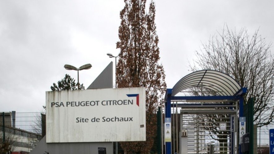 Entrée de l'usine PSA de Sochaux, le 5 janvier 2016