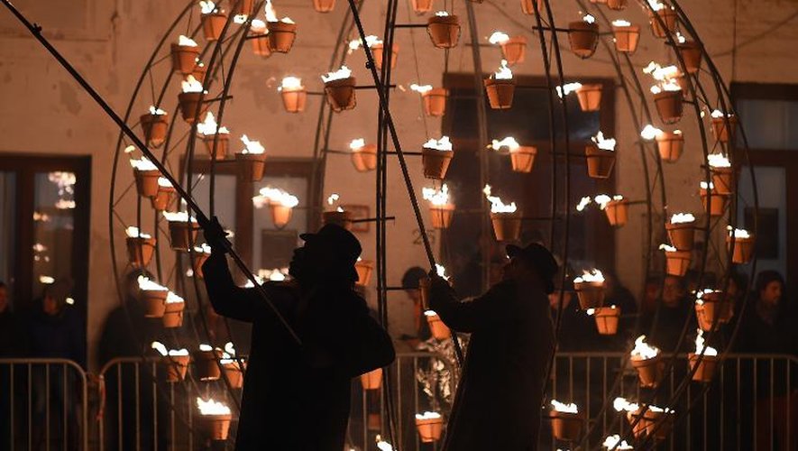 Lancement de "Mons, capitale européenne de la culture", le 24 janvier 2015, avec le spectacle "Installation de feu"