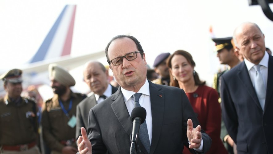 Le président François Hollande à son arrivée le 24 janvier 2016 à Chandigarh en Inde