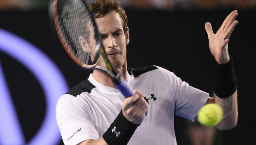 Le Britannique Andy Murray, 2e mondial, pendant son quart de finale vicorieux d'Open d'Australie contre l'Espagnol David Ferrer, le 27 janvier 2016 à Melbourne