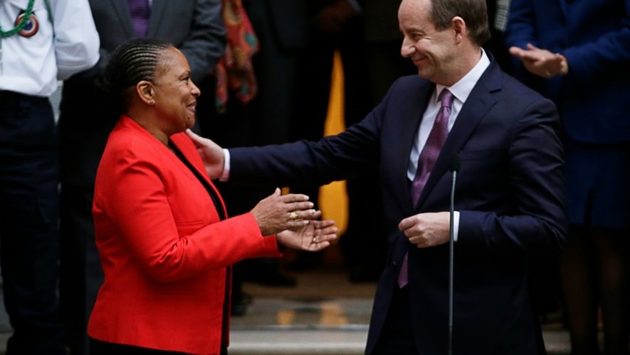 Passation de pouvoir entre Christiane Taubira et Jean-Jacques Urvoas à Paris le 27 janvier 2016