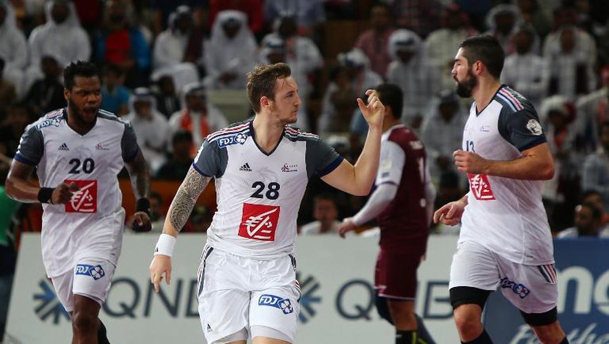 L'ailier français Valentin Porte (c) face au Qatar en finale du Mondial de handball, le 1er février 2015  à Doha