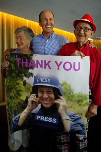 La famille de Peter Greste, le journaliste australien d'Al-Jazeera se félicite de sa libération par les autorités égyptiennes, le 2 février 2015 à Brisbane, en Australie
