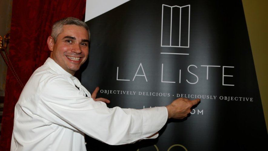 Benoît Violier, chef du Restaurant de l'Hôtel de Ville, pose après être arrivé à la première place de "La Liste", à Paris le 17 décembre 2015