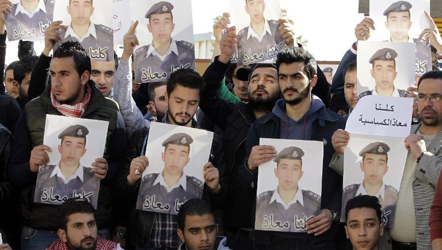 Manifestation pour la libération du poilote jordanien Maaz al-Kassasbeh, l3 e février 2015 à Amman