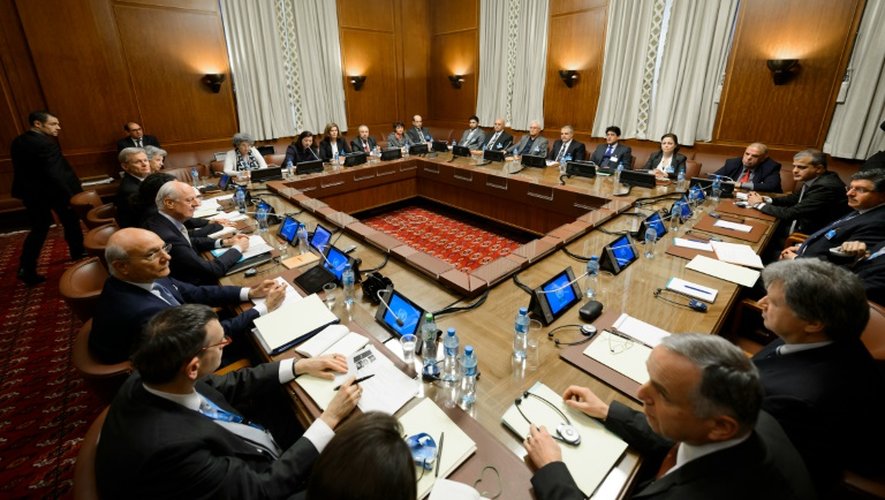 Rencontre formelle entre l'opposition syrienne et l'émissaire de l'ONU à Genève, le 1er février 2016