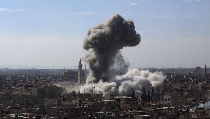 Bombardement de l'armée syrienne à Douma près de Damas, le 5 février 2015