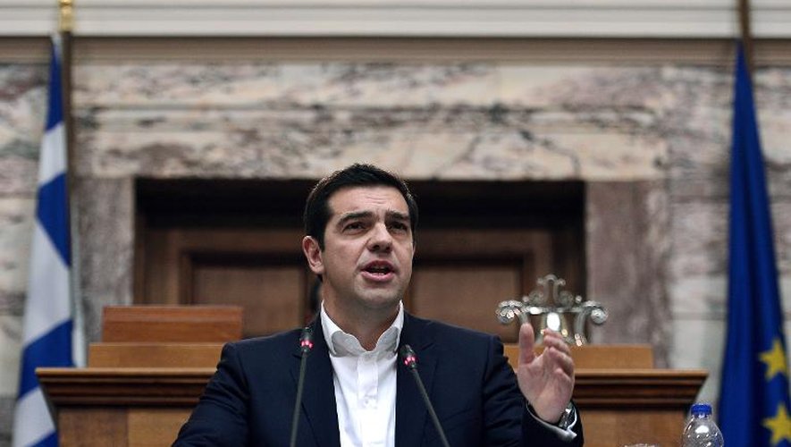 Le nouveau Premier ministre grec Alexis Tsipras s'adresse au Parlement, le 5 février 2015 à Athènes
