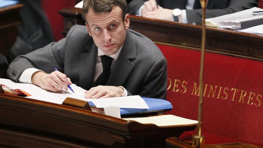 Le ministre de l'Economie  Emmanuel Macron le 4 février 2015 à l'Assemblée nationale à Paris