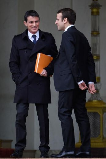 Le ministre de l'Economie Emmanuel Macron lors de l'examen de son projet de loi le 4 février 2015 à l'Assemblée nationale à Paris
