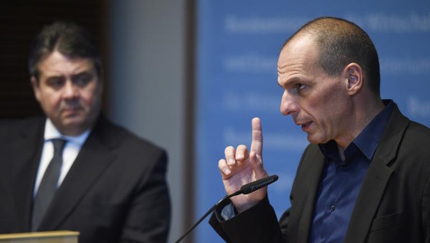 Le ministre grec des Finances  Yanis Varoufakis lors d'une conférence de presse avec le ministre allemant de l'Economis Sigmar Gabriel, le 5 février 2015 à Berlin