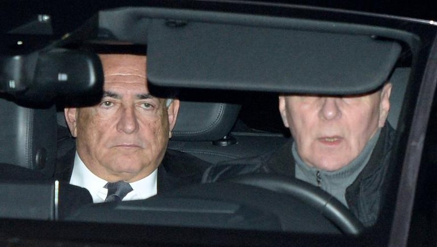 Dominique Strauss-Kahn quitte en voiture le palais de justice le 2 février 2015 à Lille