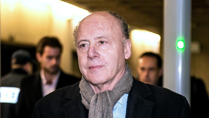 René Kojfer, ancien chargé des relations publiques de l'hôtel Carlton, à son arrivée le 6 février 2015 au tribunal de Lille