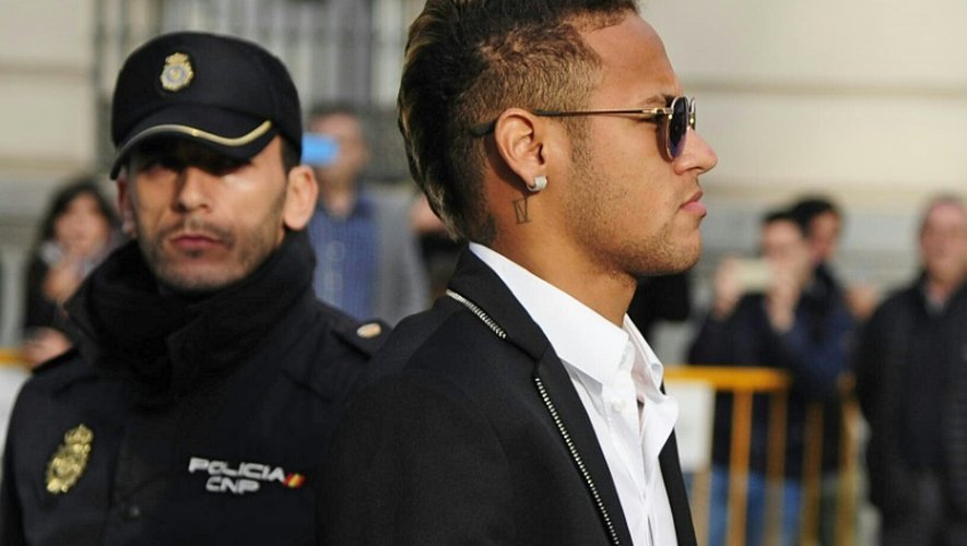 L'attaquant brésilien de Barcelone arrive au tribunal de Madrid, le 2 février 2016