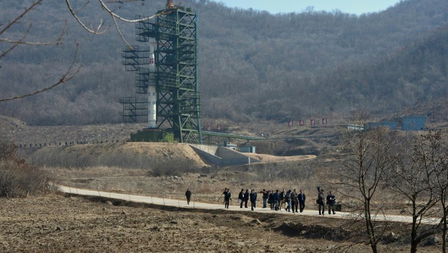 Photo du site de lancement de fusée Unha-3 au centre spatial de Tangchai-ri, en Corée du Nord, le 8 avril 2012