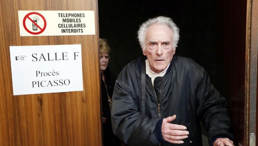 Pierre Le Guennec, accusé d'avoir subtilisé des oeuvres de Picasso arrive à son procès à Grasse, le 10 février 2015