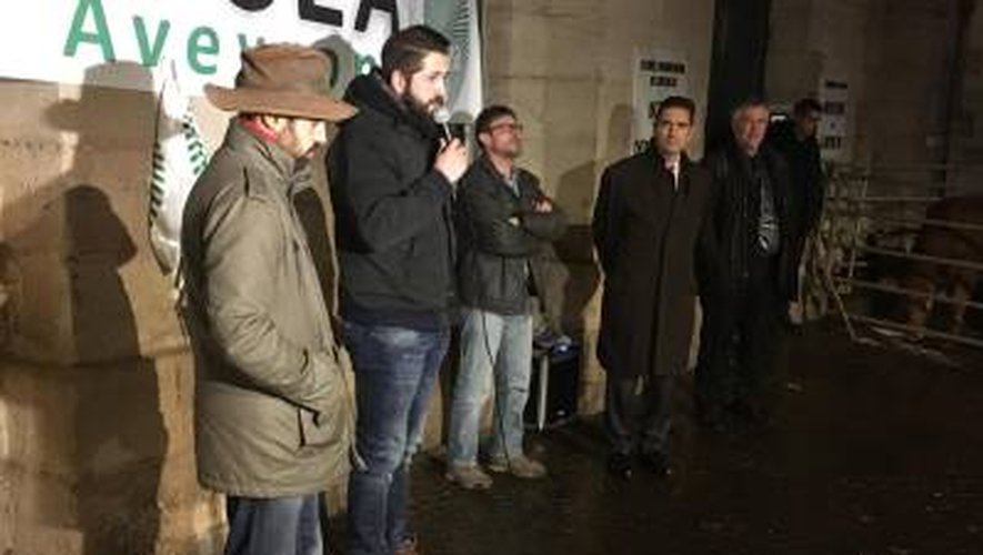  Les agriculteurs manifestent à Rodez contre le Ceta et le Mercosur