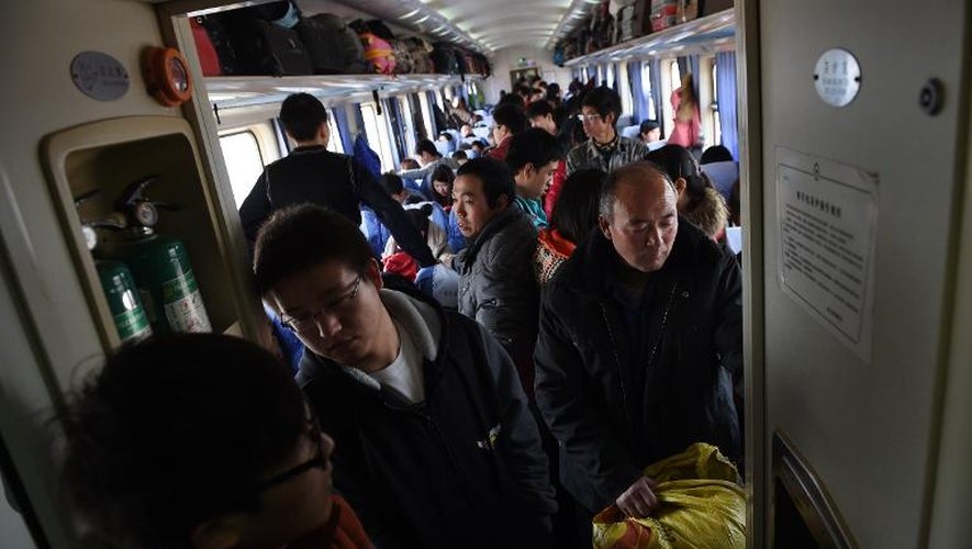 Un train bondé à l'occasion de la fête du Nouvel An Chinois dans la province d'Hebei le 12 février 2015