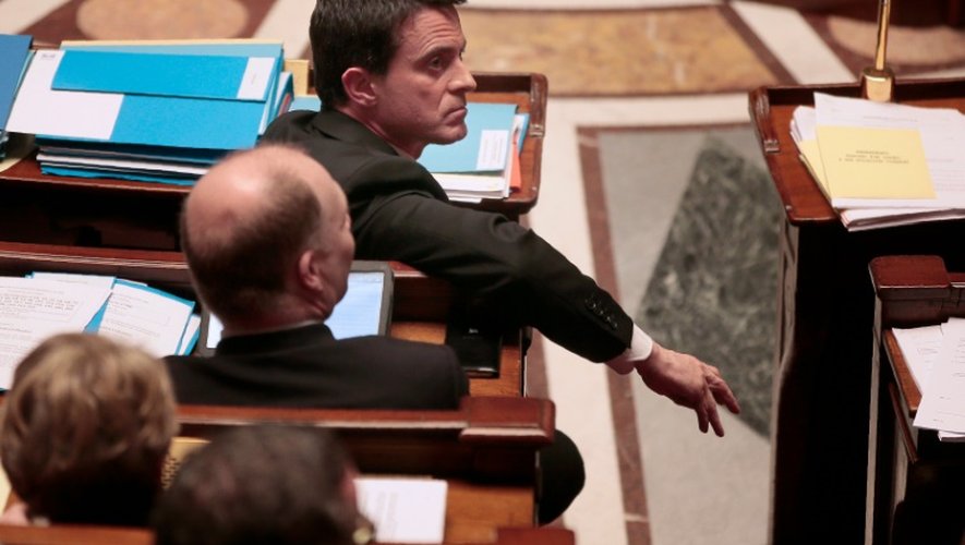 Le Premier ministre Manuel Valls le 9 décembre 2016 à l'Assemblée nationale à Paris